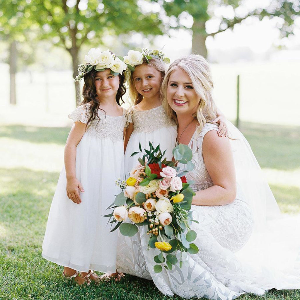 Cap Sleeves Ivory Cute Chiffon Flower Girl Dresses with Lace FG153