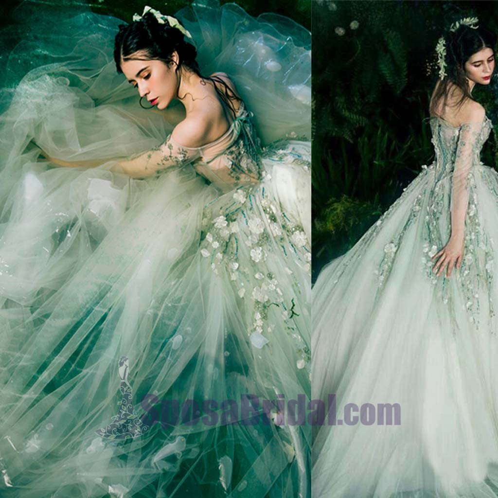 Green Wedding Dresses: 9 Ideas For Non-Traditional Bride | Green wedding  dresses, Gowns, Ball gowns