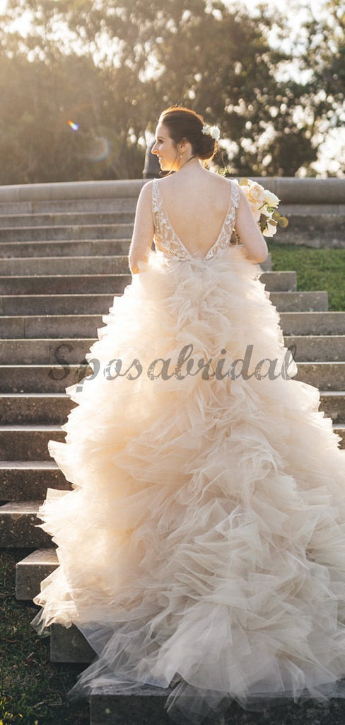 Gorgeous Lace V-neck Ruffles Tulle Ball Gown Wedding Dresses WD0362